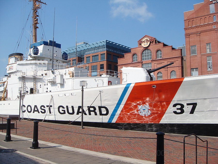 Baltimore [2009 July 02] 018.JPG - Scenes from Baltimore's Inner Harbor.